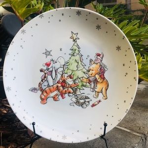 Christmas Disney Winnie the Pooh Plate Dinner Size